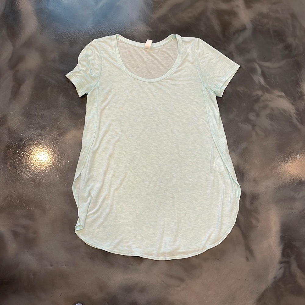Old Navy Maternity T-shirt in light teal size small